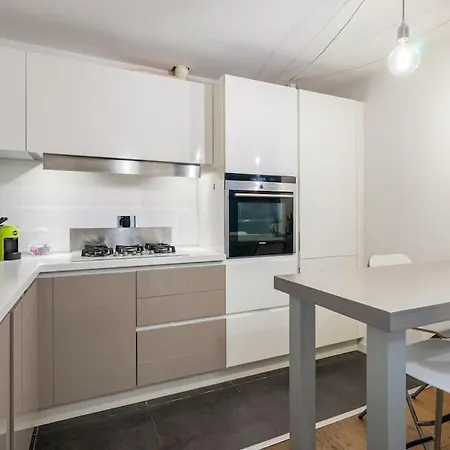 Gio - Free Garage - Fortezza Da Basso Apartment *