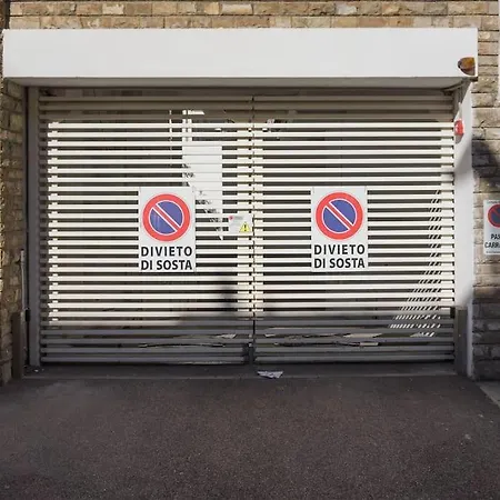 Gio - Free Garage - Fortezza Da Basso Florence